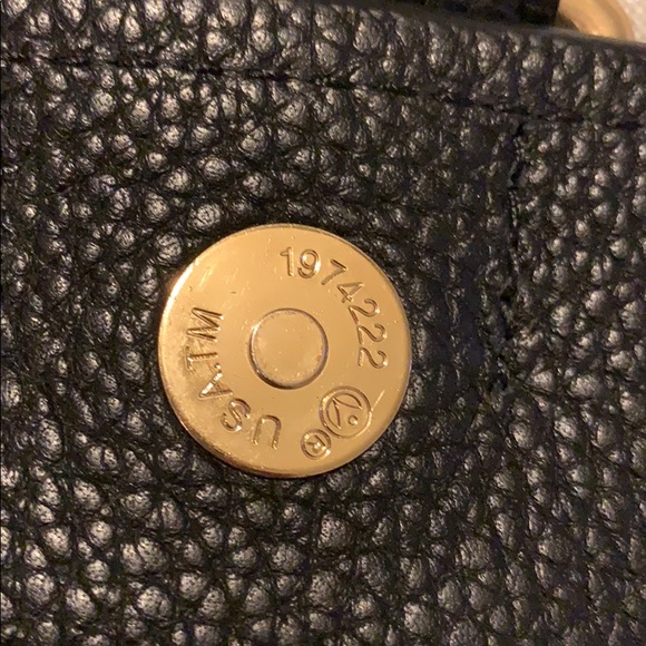 Michael Kors Satchel purse in excellent condition - Picture 5 of 7